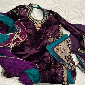 Pakistani Designer Farah Talib Aziz “Bette” velvet shalwar kameez